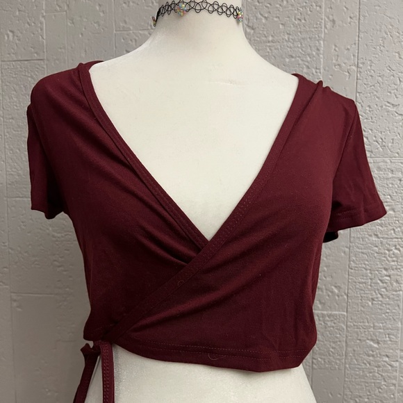 SHEIN crop top - Picture 3 of 4